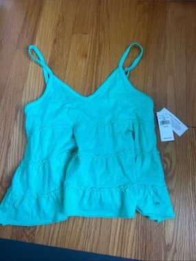 NEW Green Women’s XS top